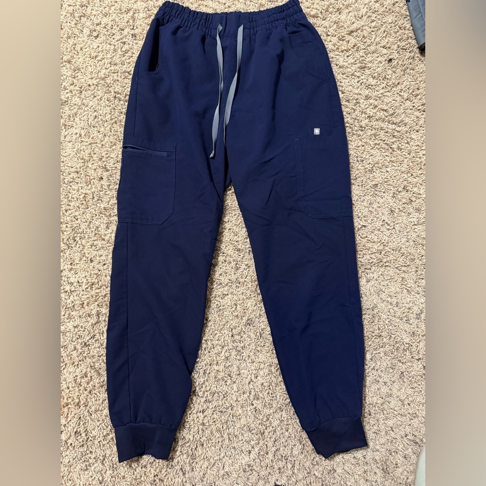 Figs Women’s Navy Jogger Scrub Pants